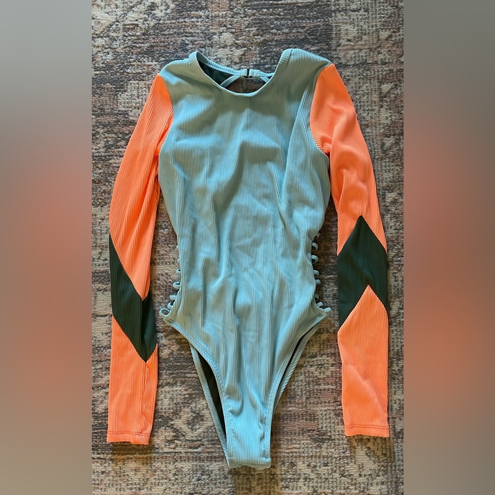 Women’s Rashguard Bathing Suit